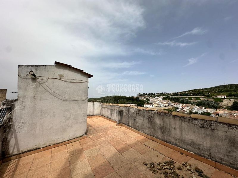 Foto 60c961fa-254b-44da-9f6c-371bac90e1fa. Casa aparellada a Martos