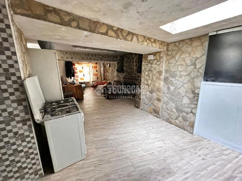 Foto bb92e0c3-138b-4f71-bd11-532c7d9f2c05. Casa aparellada a Martos