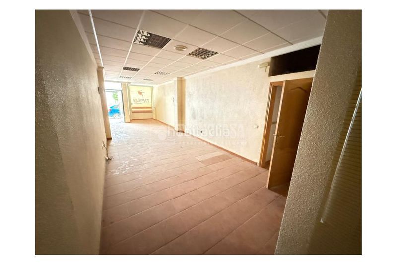 Foto 5abfc52f-5b3b-46df-9c35-db1a9a56a7f1. Local comercial a Martos
