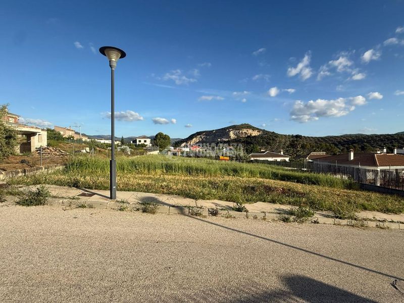 Foto c14157bf-9af5-4e40-8e59-4259a0da2a0e. Terreno residenziale in Fuensanta de Martos