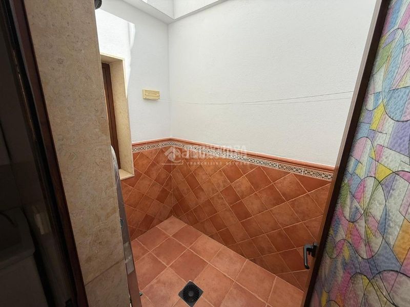 Foto 3c13da23-d371-401e-b632-96f1e7b6623c. Casa aparellada a Martos