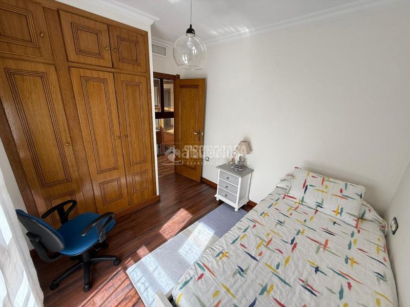 Foto 51cd71a9-f820-475f-98de-b64e10dae4bd. Casa aparellada a Martos