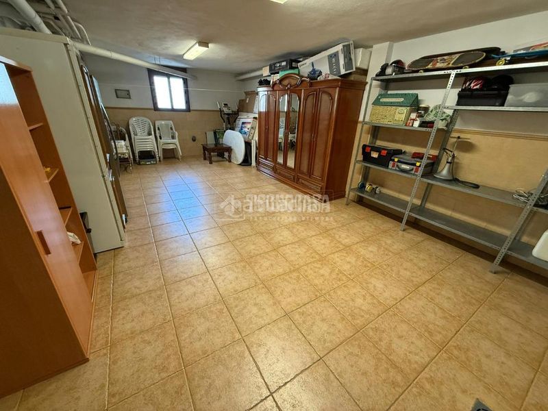 Foto 6bc983e7-4050-4ae6-b687-3027dfcce507. Casa aparellada a Martos