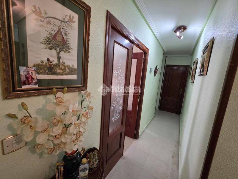Foto 19ca9b8f-a863-4756-b4ba-1daf944b5e1c. Piso  en venta en Martos