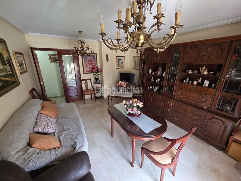 Foto 3ad51dcc-53e6-4f35-87d6-c0ca98faffd8. Piso  en venta en Martos