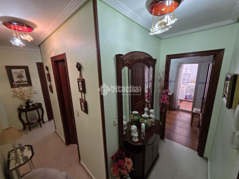 Foto 74ca7a14-3763-44a6-bf2c-f24124cbeb61. Piso  en venta en Martos