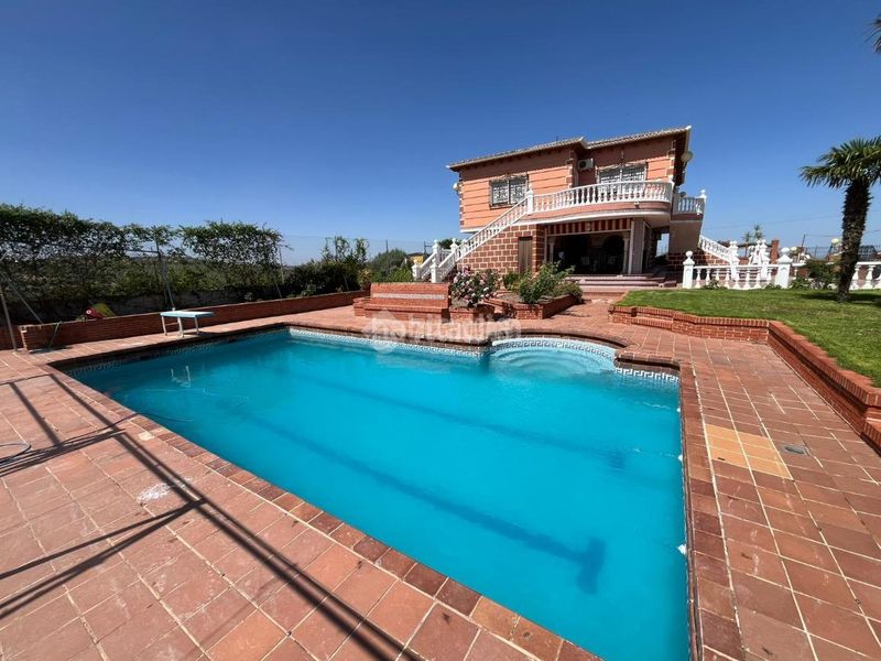 Foto 16ed5d07-3156-4581-8018-70c0d8dd7cdc. Casa a Torredonjimeno