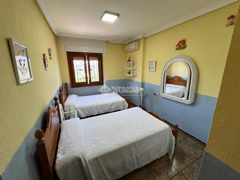 Foto 22bcad1c-d495-4eb1-9a54-761bde5b36c3. Casa a Torredonjimeno