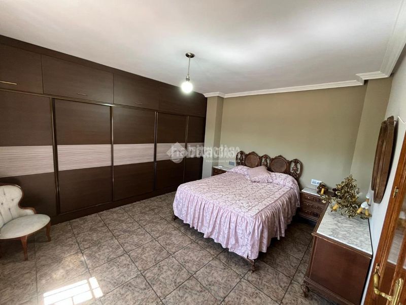 Foto 8ca208ff-6a9f-47a7-9dfe-e40d90adb13c. Casa a Torredonjimeno