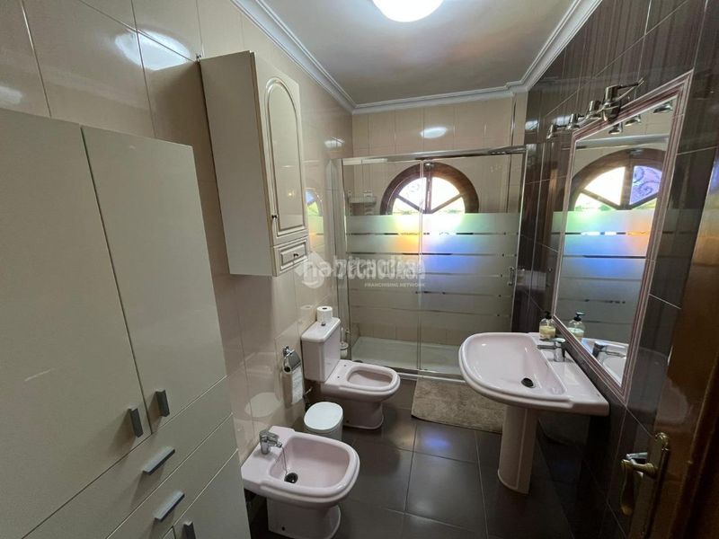 Foto dba4005b-e529-4766-bf34-4b69ff1f4126. Casa a Torredonjimeno