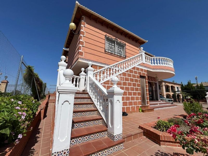 Foto dcb8858d-2f5e-4754-abf9-c9ccf2df25a3. Casa a Torredonjimeno