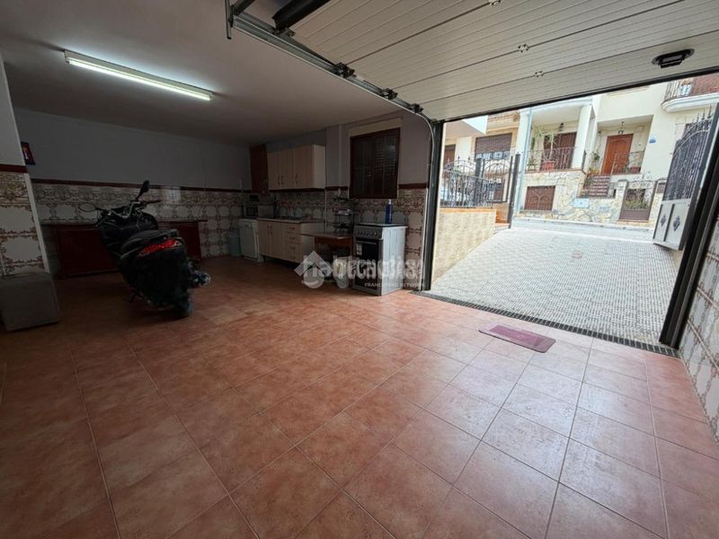 Foto 0dbe9acf-9692-4beb-a77f-b389eae25470. Casa a Torredonjimeno