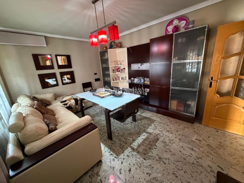 Foto 72aeab42-b259-4543-b0c5-9d659d92ffec. Casa a Torredonjimeno