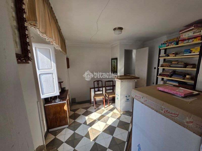 Foto 2273e1ab-ad50-4528-bb04-cf9cba52fe8b. Piso  en venta en Martos