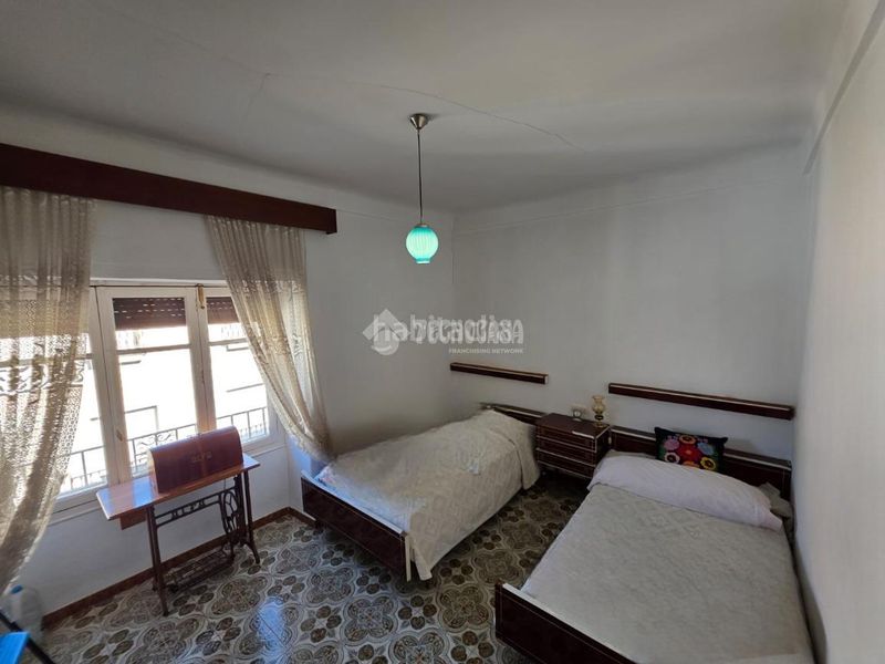 Foto 2738330b-acaf-4932-b211-95b1f1fbae75. Piso  en venta en Martos