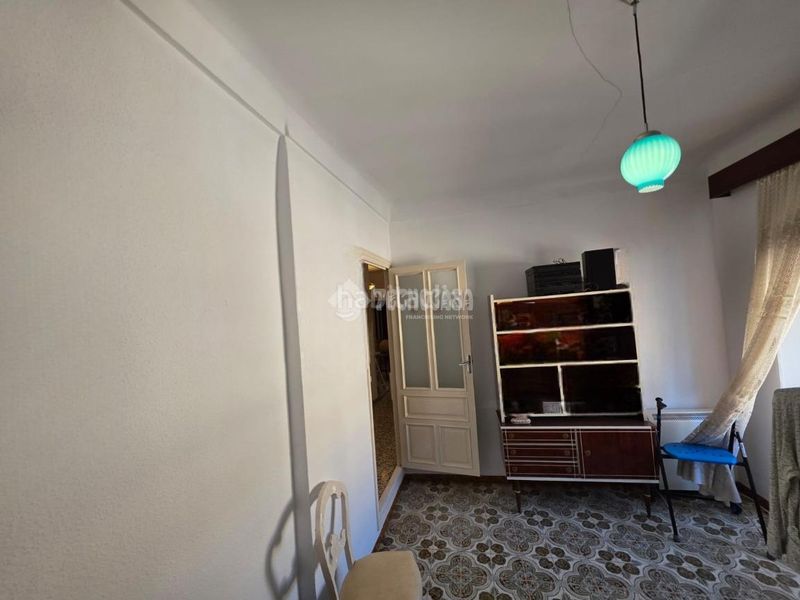 Foto 8ff191ce-fe62-488c-af44-05e120fde65a. Piso  en venta en Martos