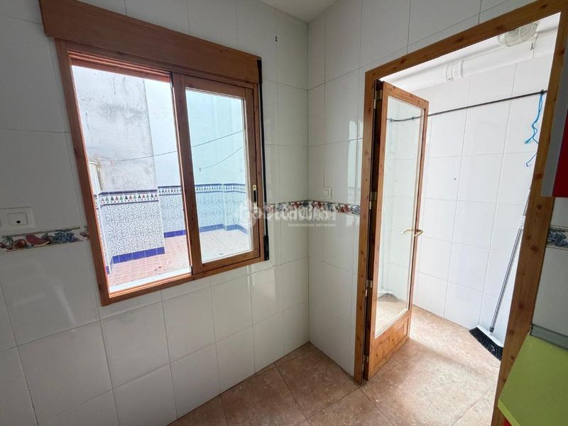 Foto cd112944-32d0-4aab-99ff-24f8e9b1f2a3. Pis amb aparcament a Martos