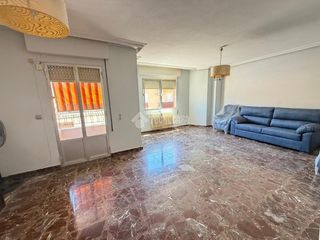 Etagenwohnung in Martos. Piso en venta en martos