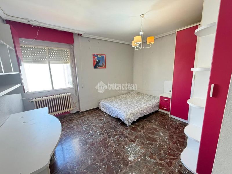 Foto fec2ea2c-3e01-4615-ab45-6c0930d62d1b. Pis a Martos