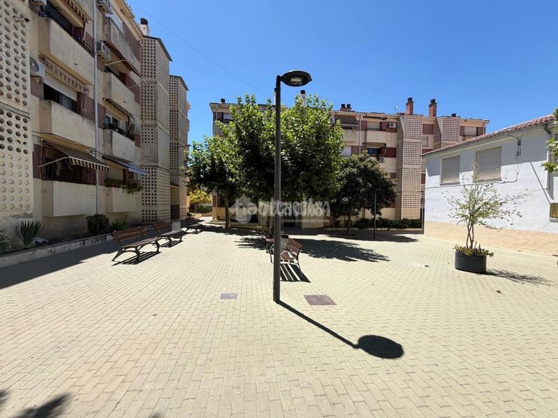 Foto 86a2a3d2-0a33-49a0-b124-a8e7f148b83e. Piso  en venta en Martos