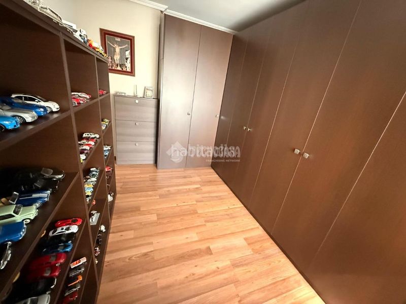 Foto 4f9c749d-c611-49d1-919d-fd2fc748e262. Pis a Martos