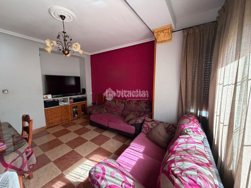 Foto ee540eb1-e960-4606-a48d-6af3a413ee67. Pis a Torredonjimeno