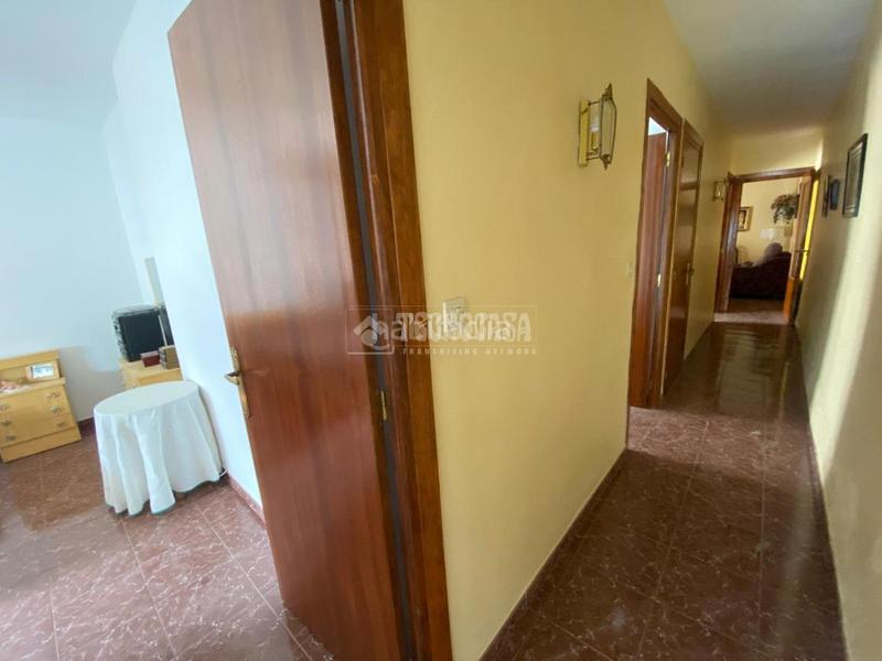 Foto 286d96f7-dd59-4a2f-804e-7aa96a2b69e8. Casa bifamiliare con parcheggio in Martos