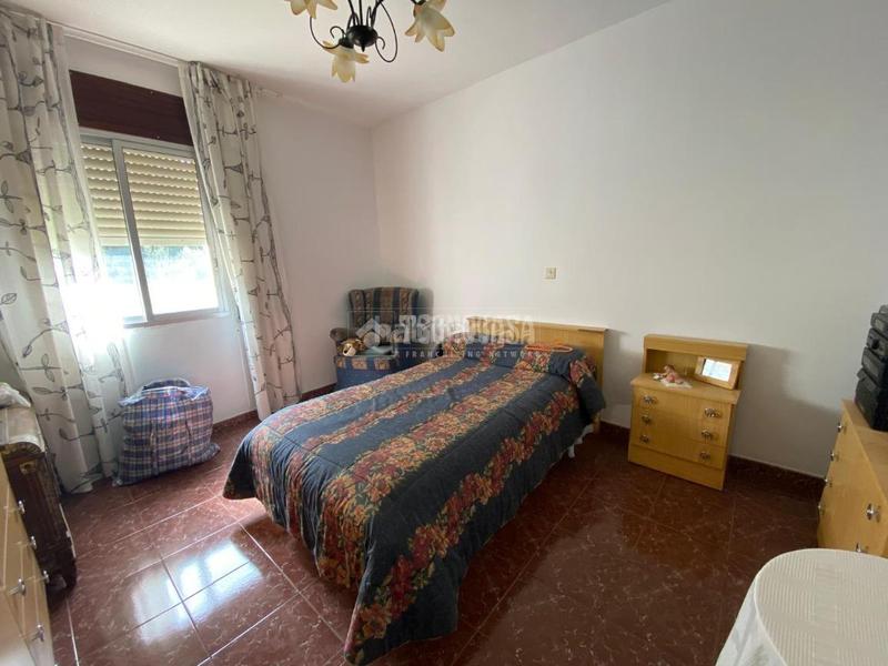 Foto 483eb325-6421-4b04-be8d-29effc52bcfc. Casa bifamiliare con parcheggio in Martos