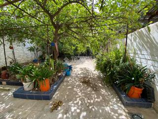 Casa aparellada a Martos. Casa en venta en martos
