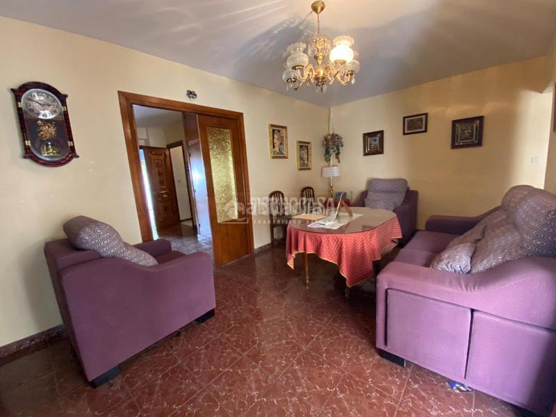 Foto dbe2cb95-c2d4-40b6-90dc-fd575c36712b. Casa bifamiliare con parcheggio in Martos