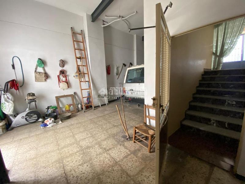 Foto ebddaf89-5025-4880-9408-fbc54cdd8689. Casa bifamiliare con parcheggio in Martos