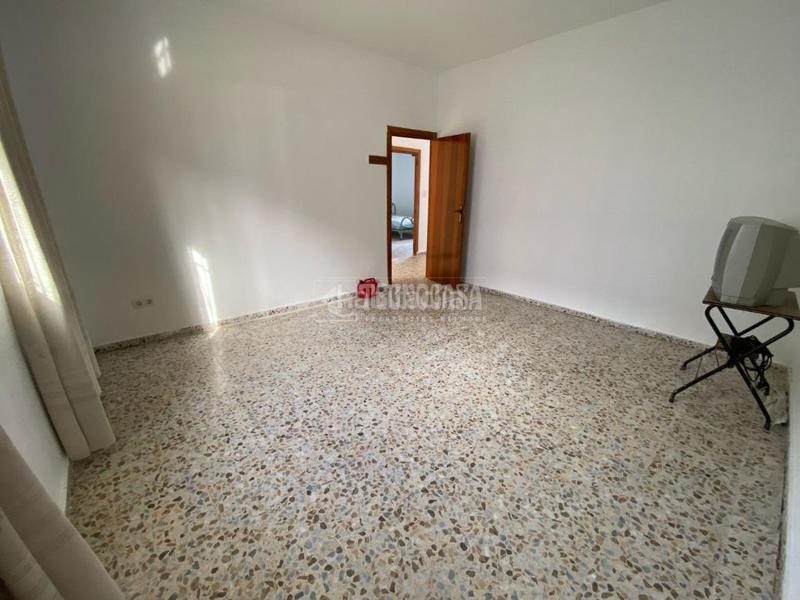 Foto f1cf68b8-7ef2-410e-8a5f-5304e42883b6. Casa  en venta en Martos