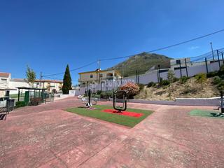 Terrain résidentiel à Martos. Terrenos en venta en martos