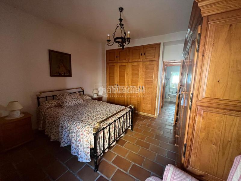 Foto 9344e348-f2bc-433c-be47-de6a8abc4de5. Casa amb calefacció a Martos