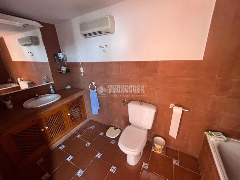 Foto ca3bb9d5-4bea-496e-8dcf-93c257929d5d. Casa amb calefacció a Martos