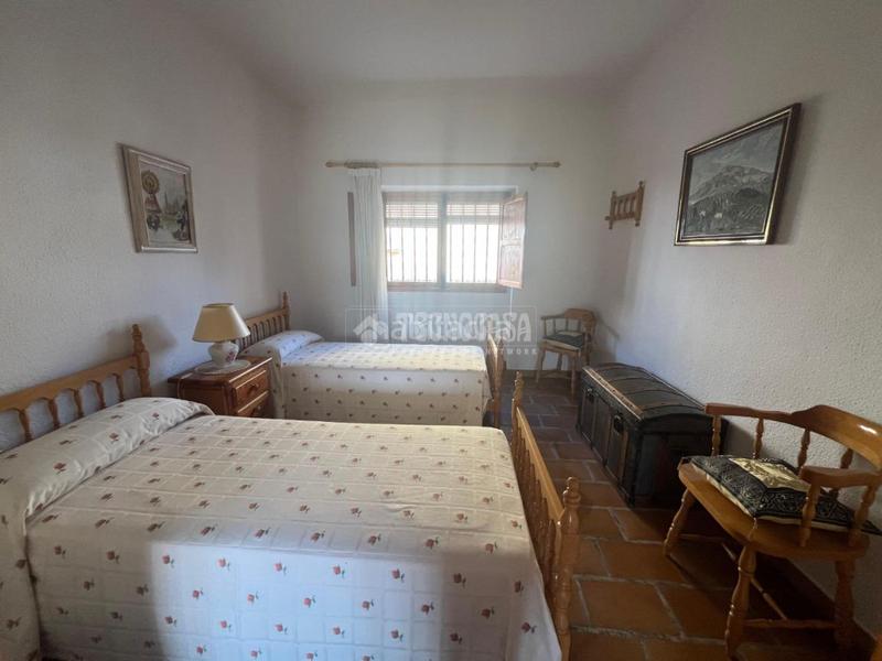 Foto d37dba8f-b451-4d8c-bb28-b4e75ce3a916. Casa amb calefacció a Martos