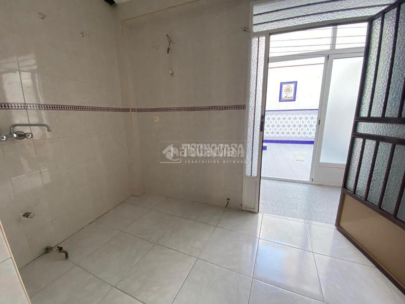 Foto 19729b93-fd68-4097-b86a-147217f35610. Casa pareada casa en venta en Torredonjimeno