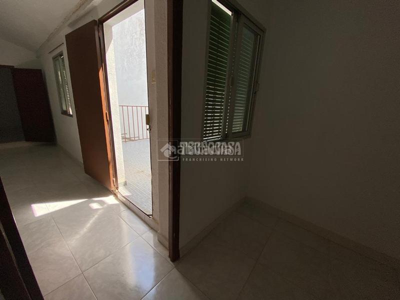 Foto 6449b441-9e2d-469c-a7ec-feca0681fecf. Casa pareada casa en venta en Torredonjimeno