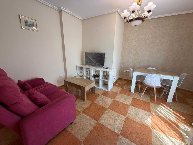 Foto 988b0af3-0ea4-4216-8013-b725ae606965. Piso  en venta en Martos