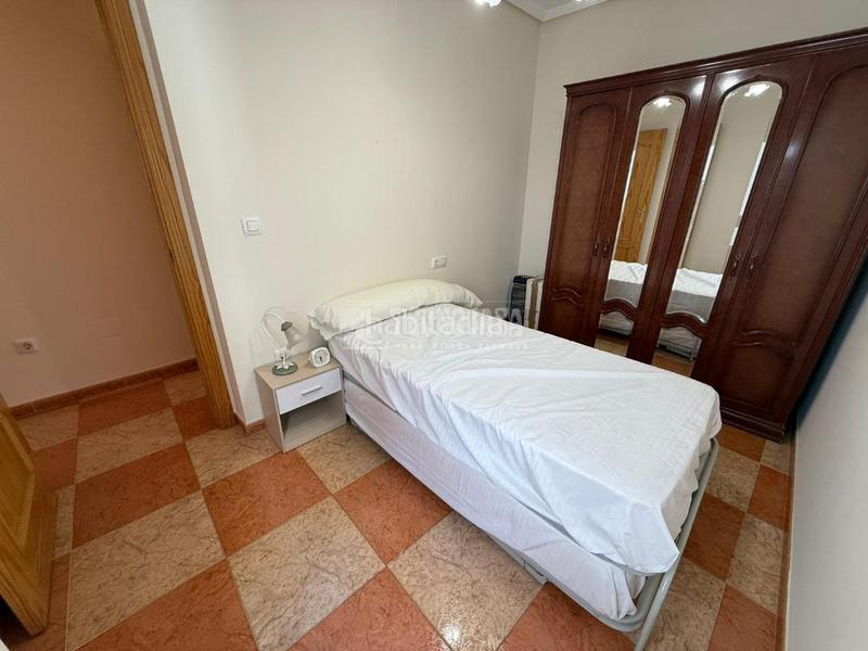Foto c0ce2703-bf12-49f8-8bbf-0d31d41eb283. Piso  en venta en Martos