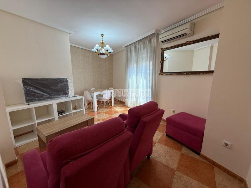Foto cfc9c296-38df-4b1a-965b-43f091572701. Piso  en venta en Martos