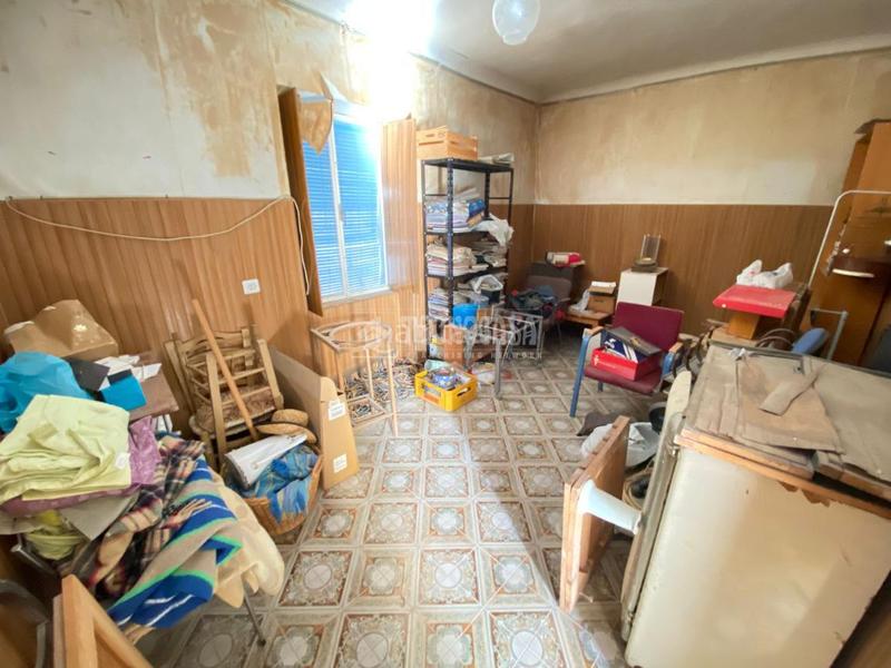 Foto 09ec5e75-6657-4a2f-9abe-c90eef6bd358. Casa aparellada a Torredonjimeno