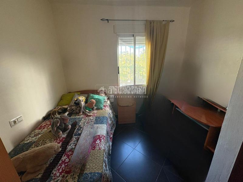 Foto 1f18bfaf-e600-4ec4-a5c3-13e444973ef9. Casa aparellada a Martos