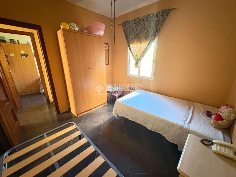 Foto 9c1274c7-1551-4a15-b1d3-b1486c460f25. Casa aparellada a Martos