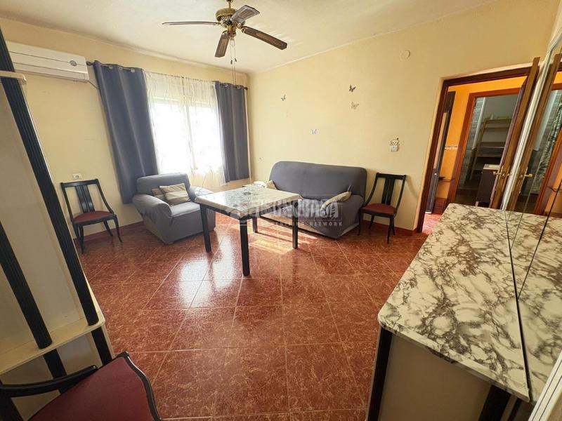 Foto bf7141b0-75f9-439b-843a-3f8687cc5375. Casa aparellada a Martos