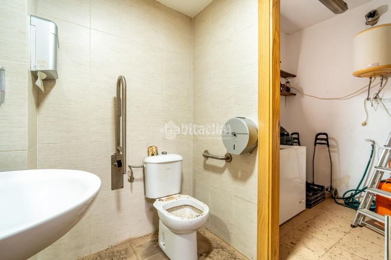 Foto 4f40a26f-1ae9-4375-8c66-744b93f97520. Casa aparellada amb aparcament a Padul