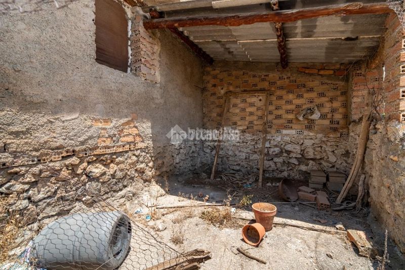 Foto 82ac7eaa-89a7-4426-b0da-e1ae9c494ce7. Casa aparellada a Padul