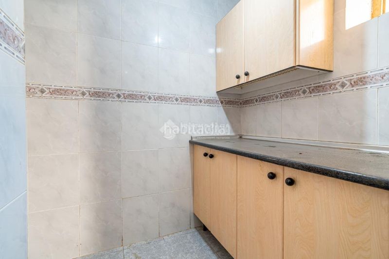 Foto b9726532-39b4-4ec9-9f55-41ef01ec0fef. Casa aparellada a Padul