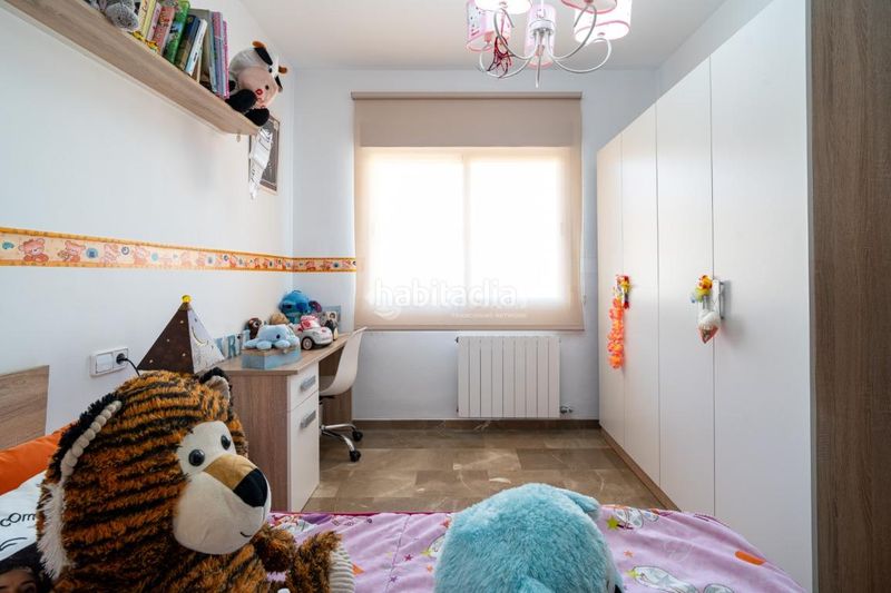 Foto 2952a2a9-8fa5-4236-b00f-2c3b07af5cd8. Casa amb aparcament a Padul