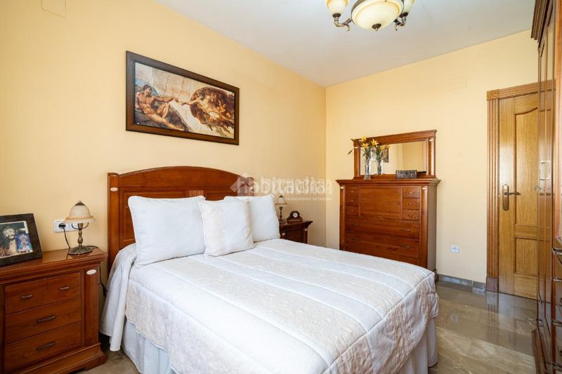 Foto 502bfd25-09e9-4239-8d7d-56a9715b6a7f. Casa amb aparcament a Padul
